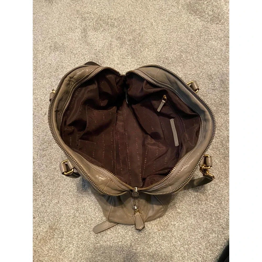 Marc by marc jacobs purse‎ gray